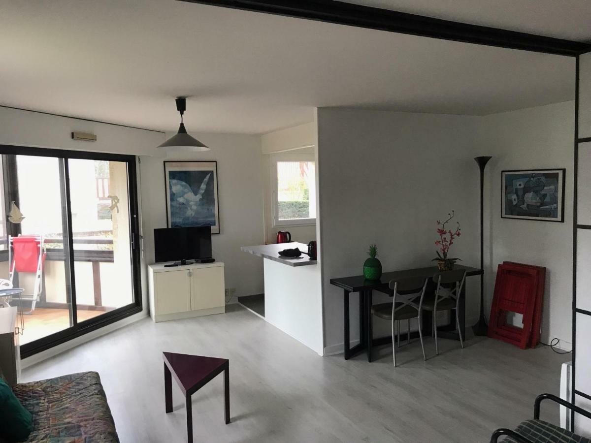 Appartement Residence Le Fairway Deauville Exteriör bild